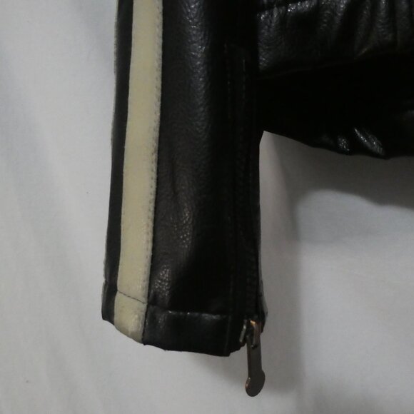 MOTO | large | Dark Brown Faux Leather | Cream Stripes | Zipper Cuffs - Picture 12 of 15